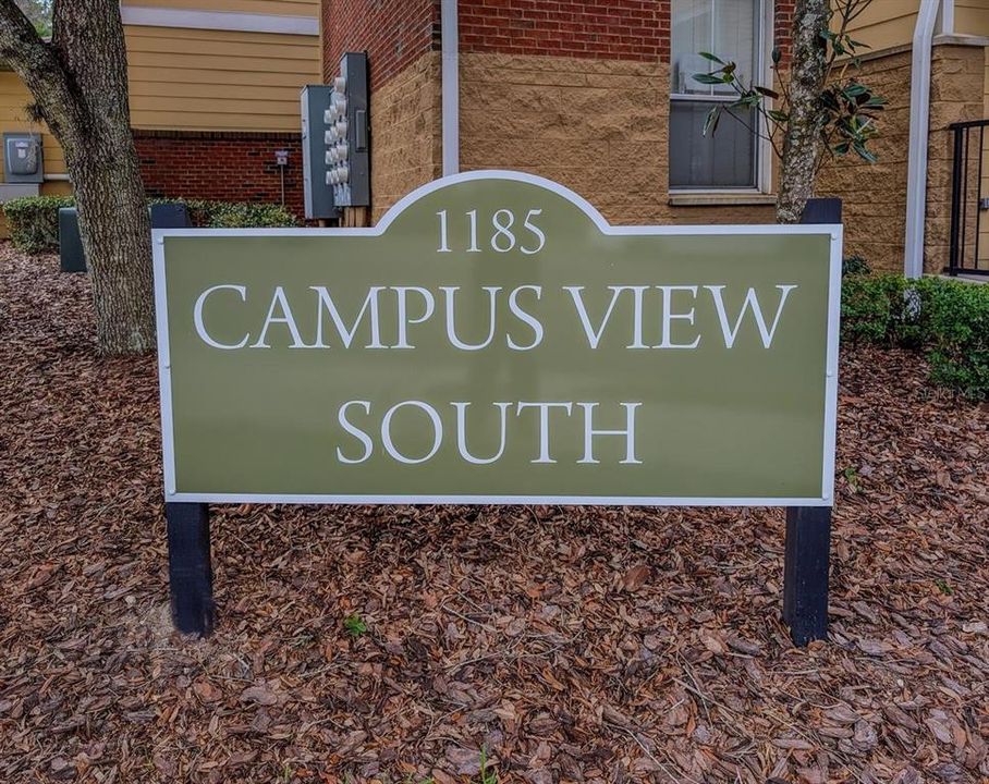 For Rent: $2,000 (2 beds, 2 baths, 1080 Square Feet)