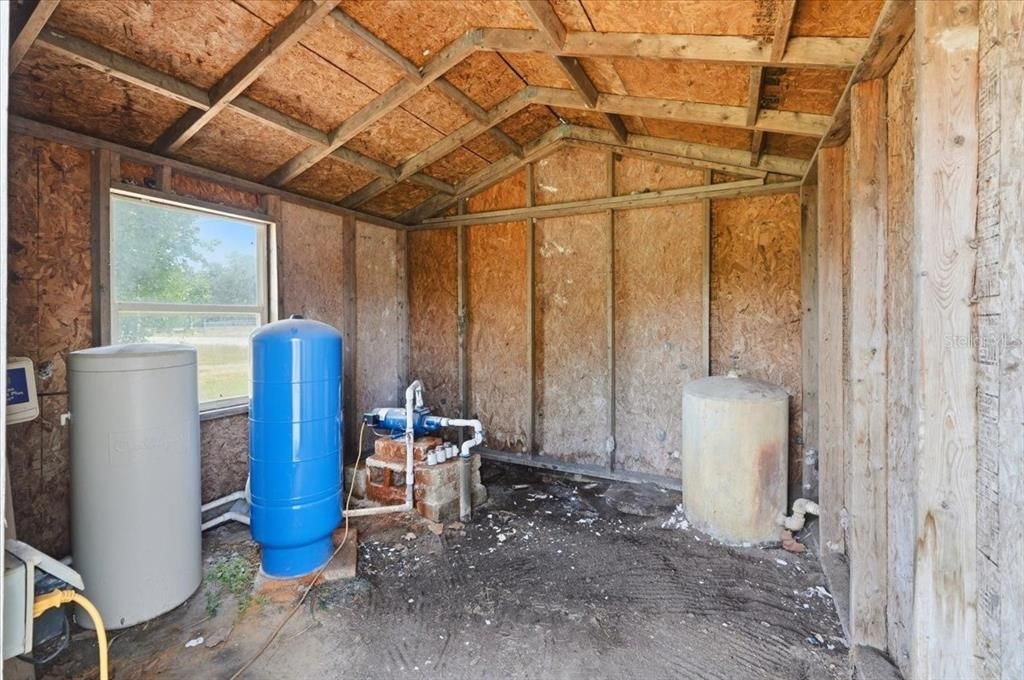 На продажу: $300,000 (3 спален, 2 ванн, 1664 Квадратных фут)
