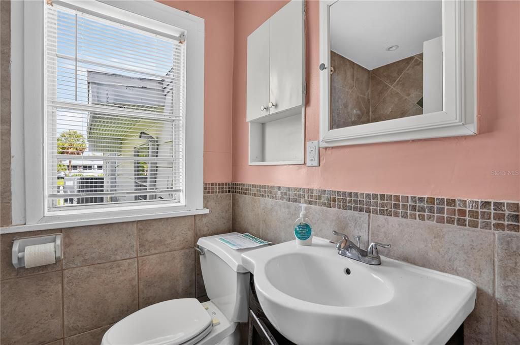 Activo con contrato: $270,000 (2 camas, 1 baños, 1176 Pies cuadrados)