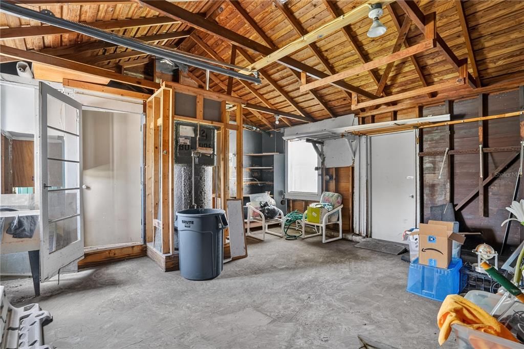 Activo con contrato: $270,000 (2 camas, 1 baños, 1176 Pies cuadrados)