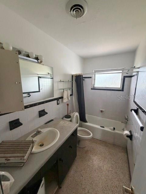 En Venta: $300,000 (3 camas, 2 baños, 1510 Pies cuadrados)