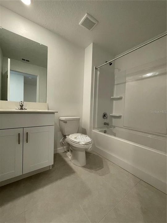 En Renta: $1,975 (3 camas, 2 baños, 1634 Pies cuadrados)