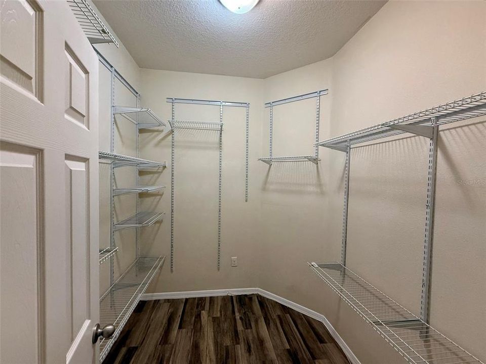 En Renta: $2,300 (4 camas, 2 baños, 1883 Pies cuadrados)