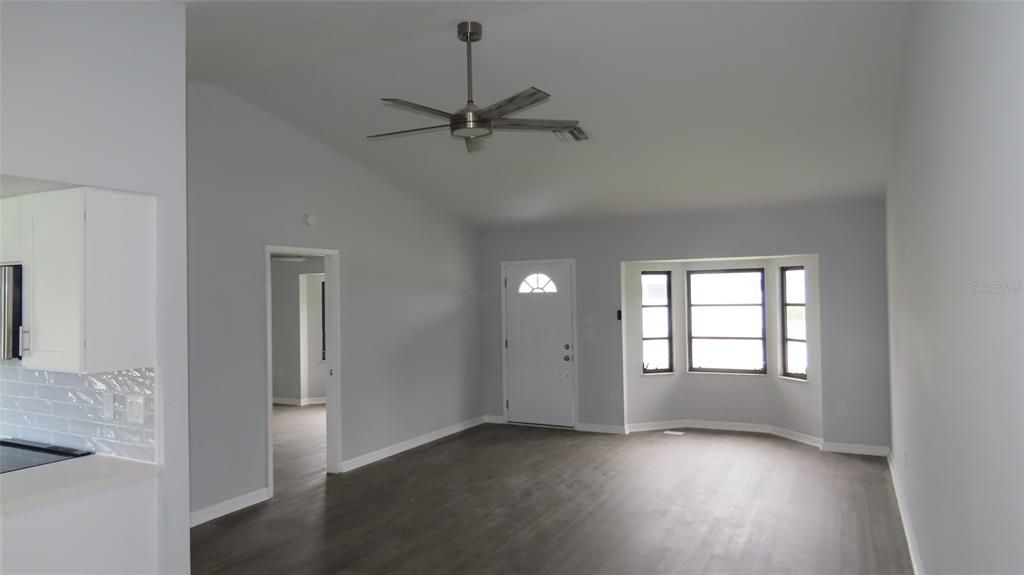 En Venta: $309,900 (2 camas, 2 baños, 1530 Pies cuadrados)