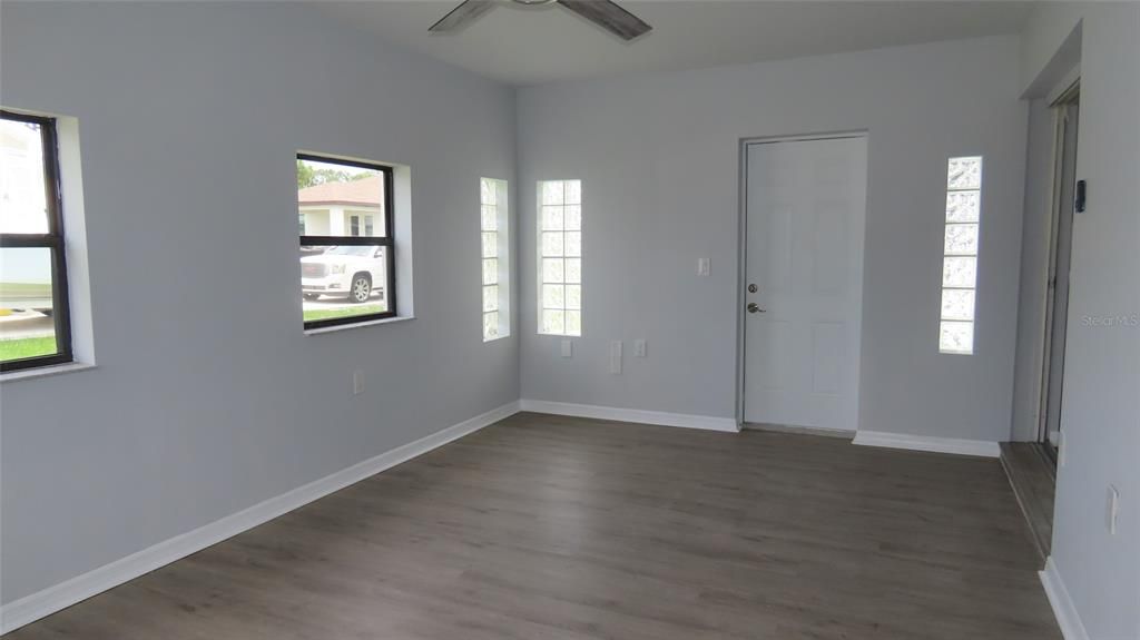 En Venta: $309,900 (2 camas, 2 baños, 1530 Pies cuadrados)