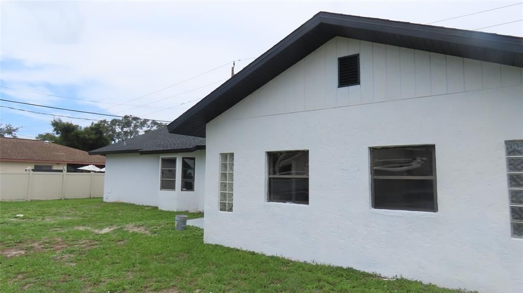 En Venta: $309,900 (2 camas, 2 baños, 1530 Pies cuadrados)