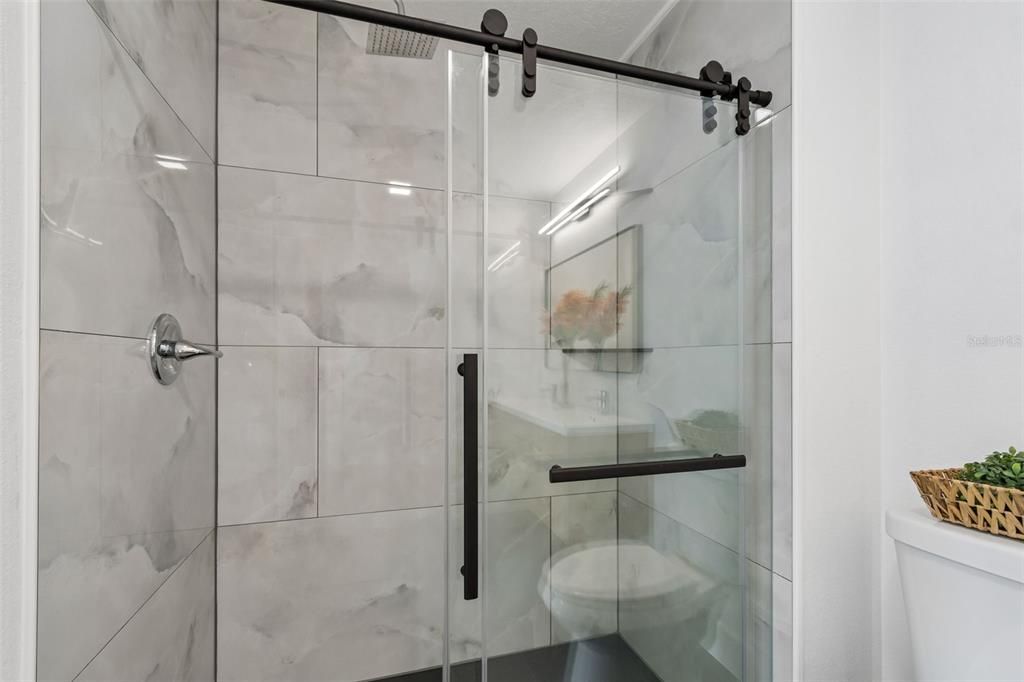 На продажу: $575,000 (5 спален, 2 ванн, 1890 Квадратных фут)