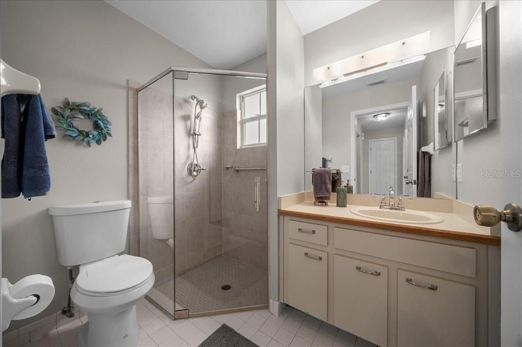 For Sale: $229,900 (3 beds, 2 baths, 1524 Square Feet)