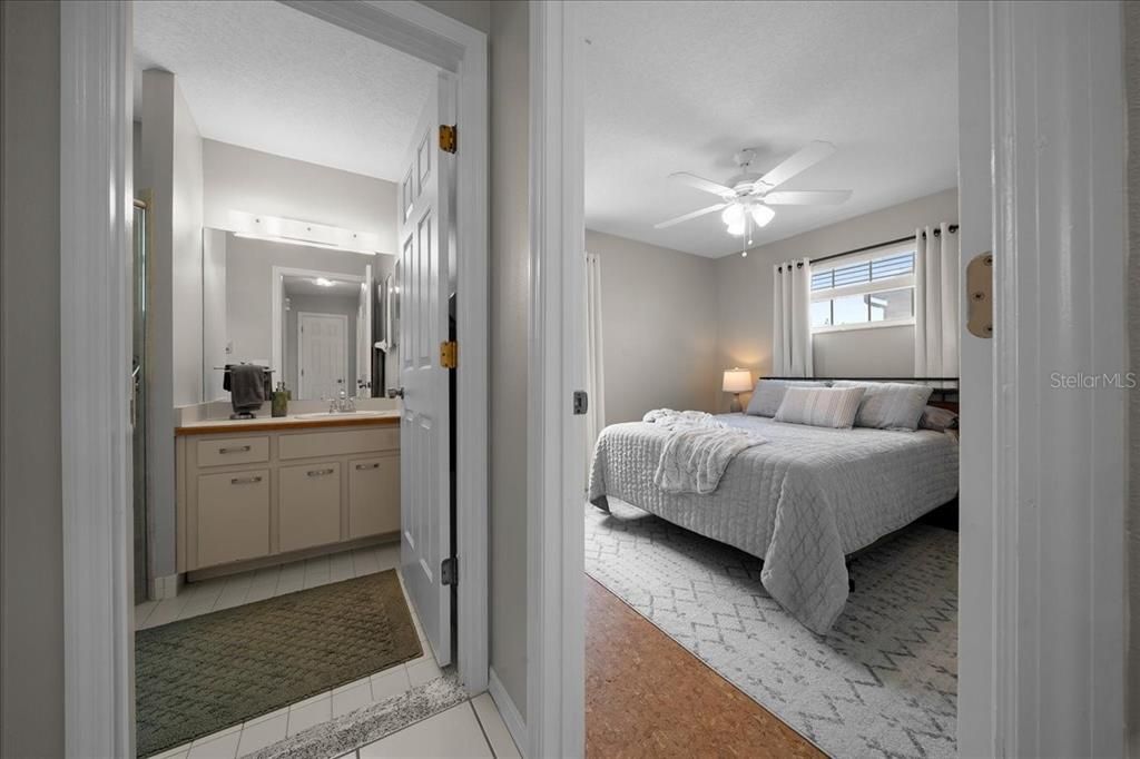 For Sale: $229,900 (3 beds, 2 baths, 1524 Square Feet)
