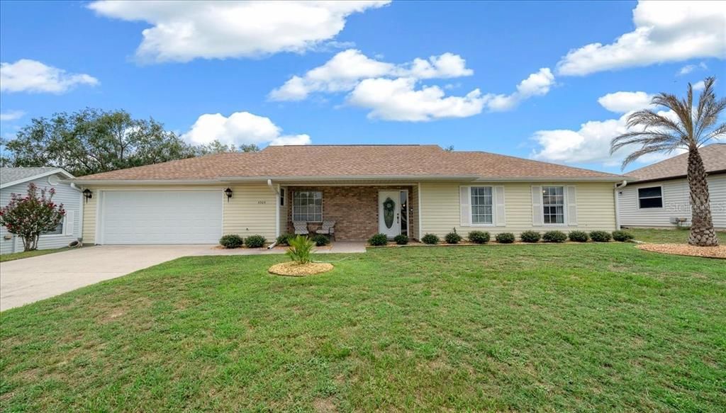 For Sale: $229,900 (3 beds, 2 baths, 1524 Square Feet)