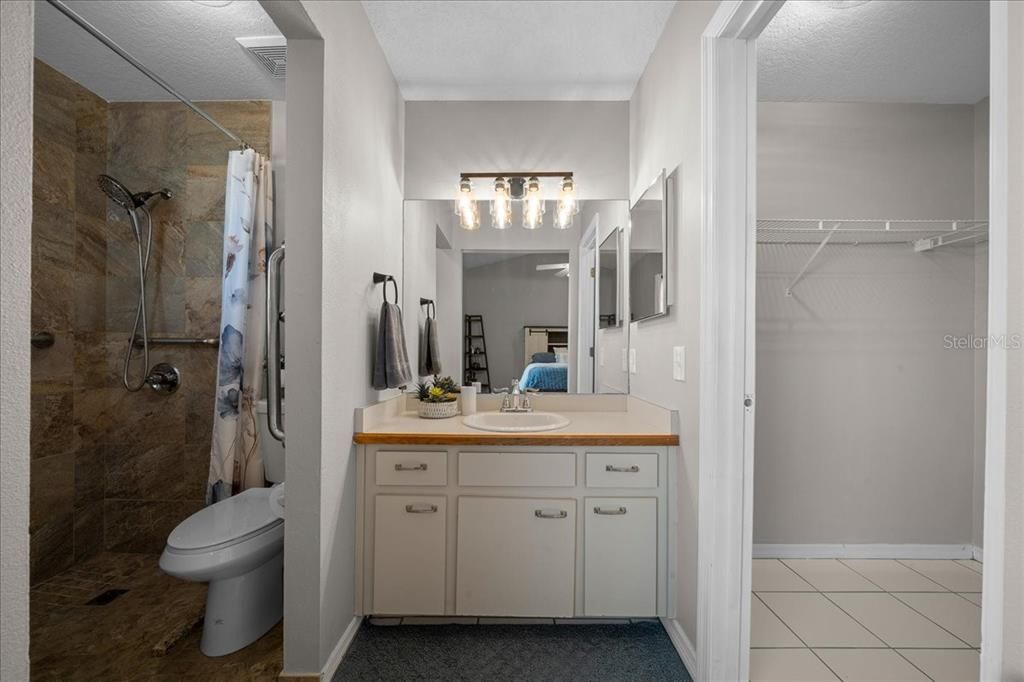 For Sale: $229,900 (3 beds, 2 baths, 1524 Square Feet)