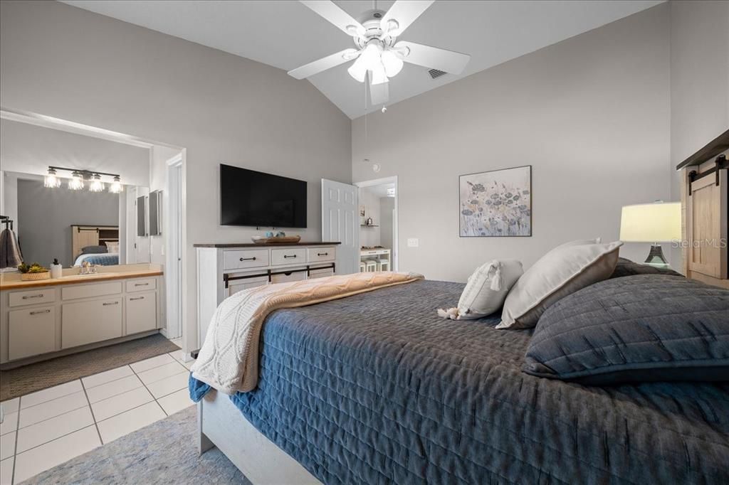 For Sale: $229,900 (3 beds, 2 baths, 1524 Square Feet)