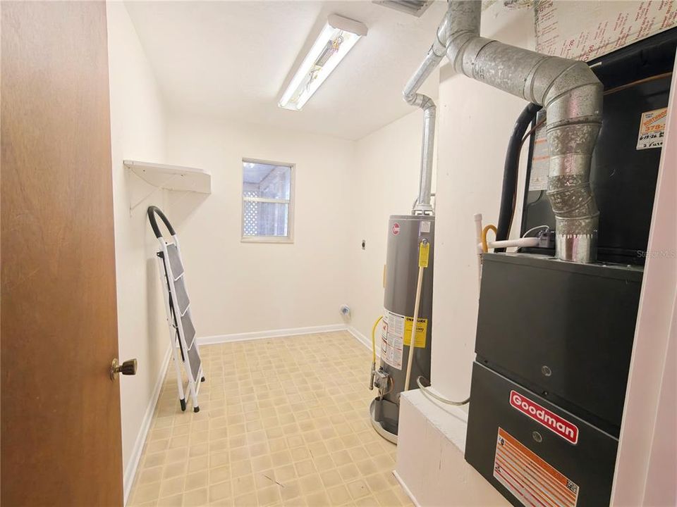 В аренду: $1,800 (3 спален, 2 ванн, 1616 Квадратных фут)