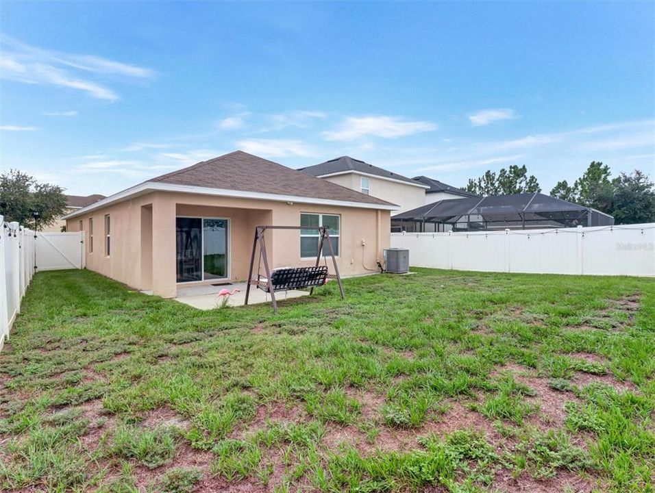 For Sale: $310,000 (3 beds, 2 baths, 1435 Square Feet)