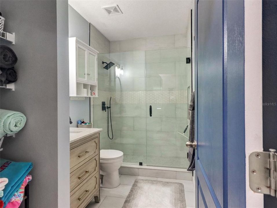 For Sale: $310,000 (3 beds, 2 baths, 1435 Square Feet)