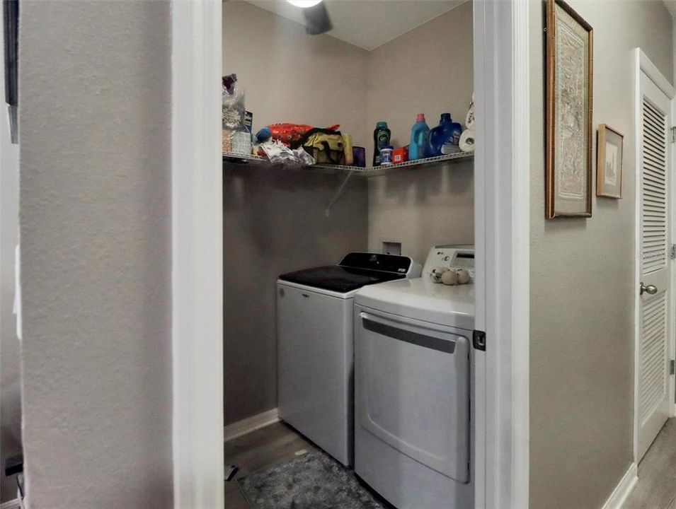 For Sale: $310,000 (3 beds, 2 baths, 1435 Square Feet)