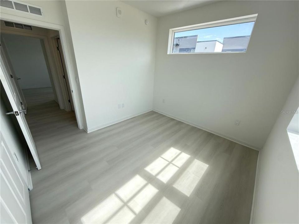 En Renta: $2,200 (3 camas, 2 baños, 1150 Pies cuadrados)