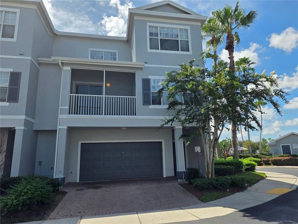For Rent: $2,200 (3 beds, 2 baths, 1465 Square Feet)