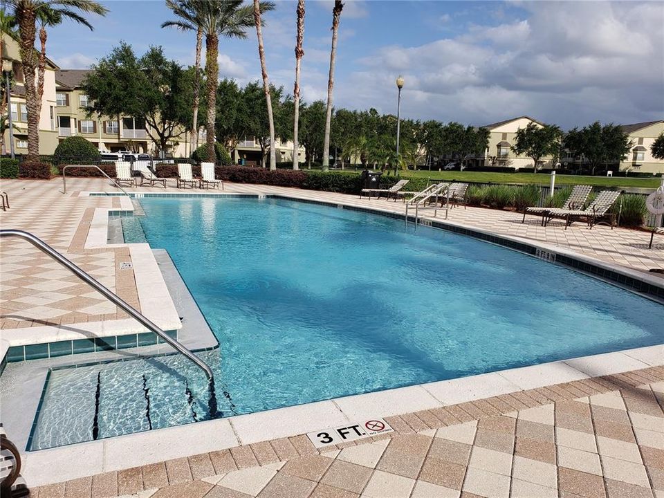 For Rent: $2,200 (3 beds, 2 baths, 1465 Square Feet)