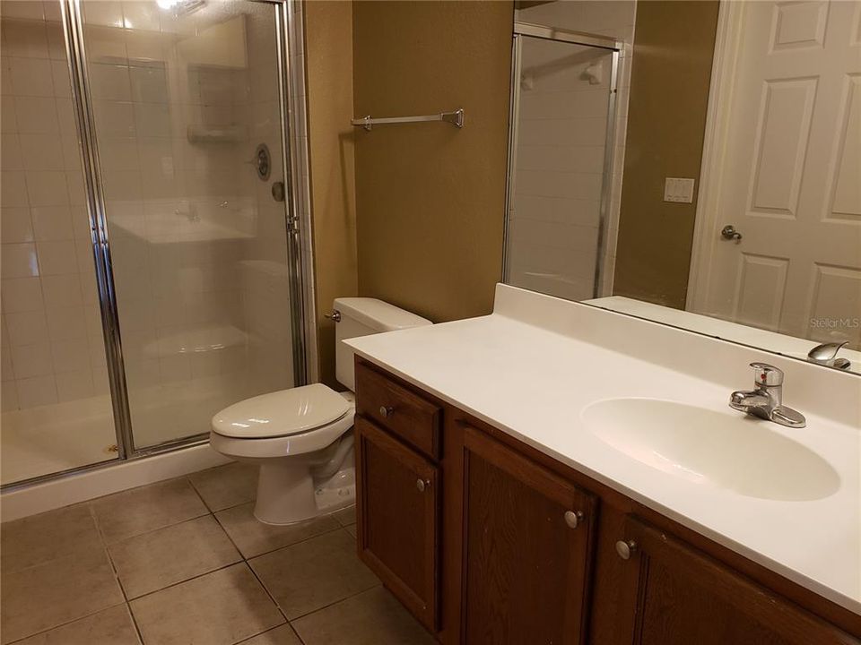 For Rent: $2,200 (3 beds, 2 baths, 1465 Square Feet)