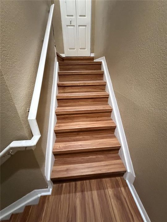 For Rent: $2,200 (3 beds, 2 baths, 1465 Square Feet)