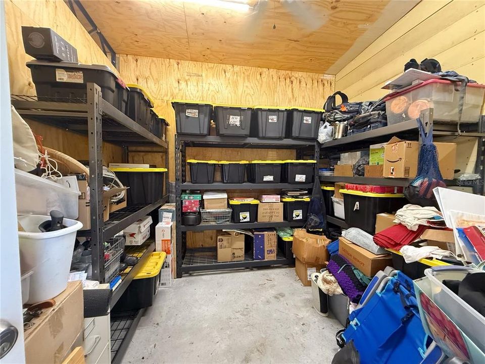 En Venta: $749,900 (3 camas, 2 baños, 2740 Pies cuadrados)
