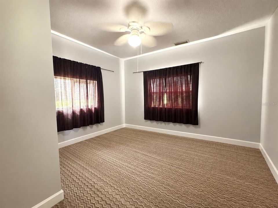 En Venta: $749,900 (3 camas, 2 baños, 2740 Pies cuadrados)