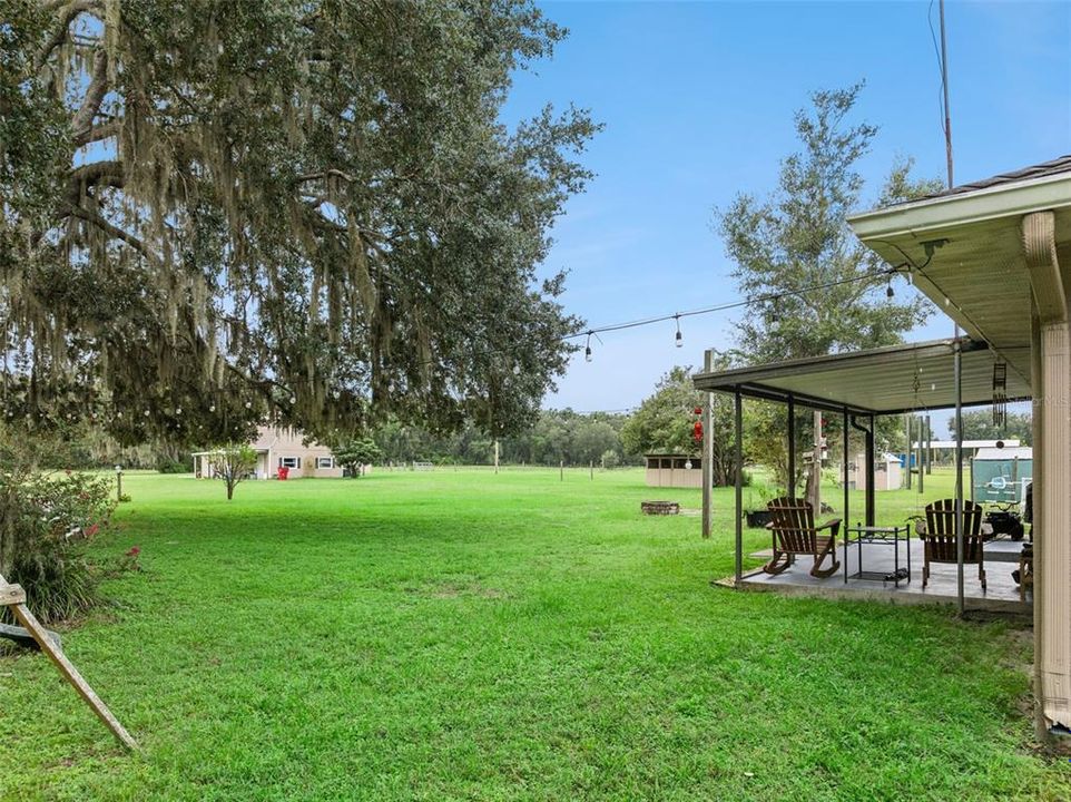 En Venta: $749,900 (3 camas, 2 baños, 2740 Pies cuadrados)