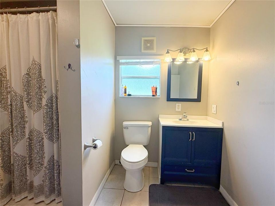 En Venta: $749,900 (3 camas, 2 baños, 2740 Pies cuadrados)