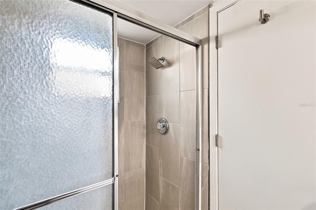 На продажу: $320,000 (3 спален, 2 ванн, 1233 Квадратных фут)