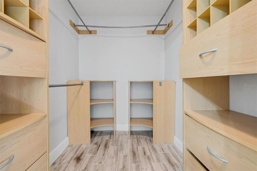 На продажу: $529,000 (3 спален, 2 ванн, 1576 Квадратных фут)