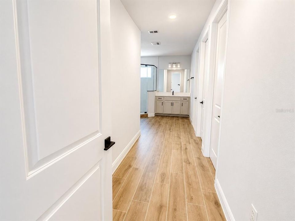 В аренду: $4,500 (4 спален, 3 ванн, 3412 Квадратных фут)