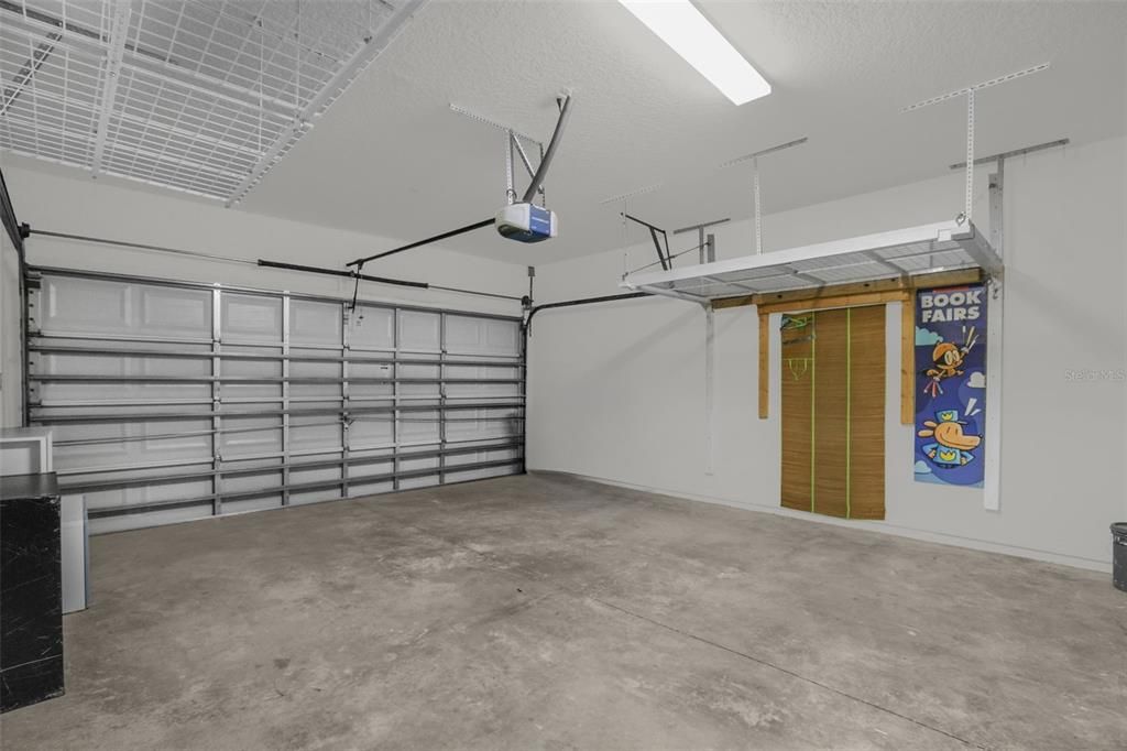 For Rent: $2,300 (3 beds, 2 baths, 1595 Square Feet)