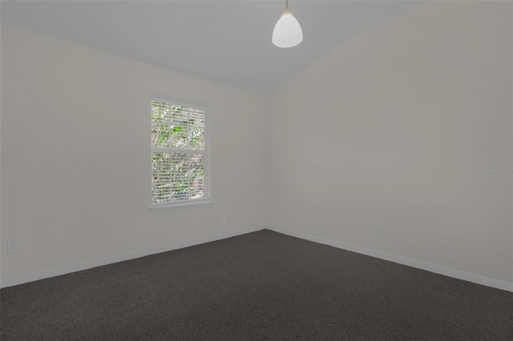 For Rent: $2,300 (3 beds, 2 baths, 1595 Square Feet)