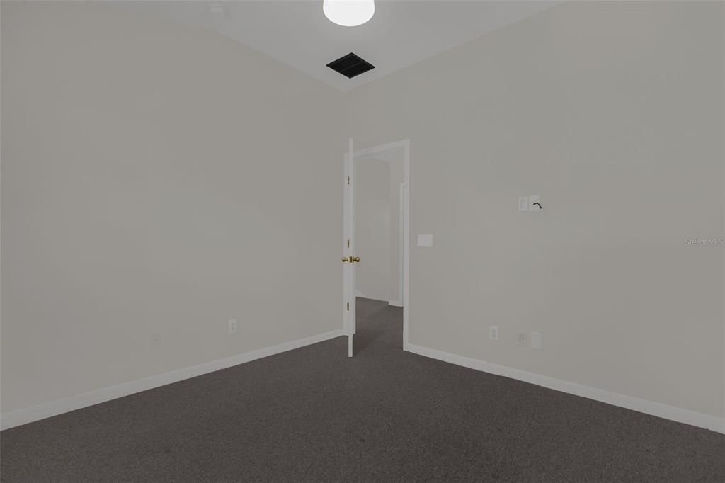 For Rent: $2,300 (3 beds, 2 baths, 1595 Square Feet)