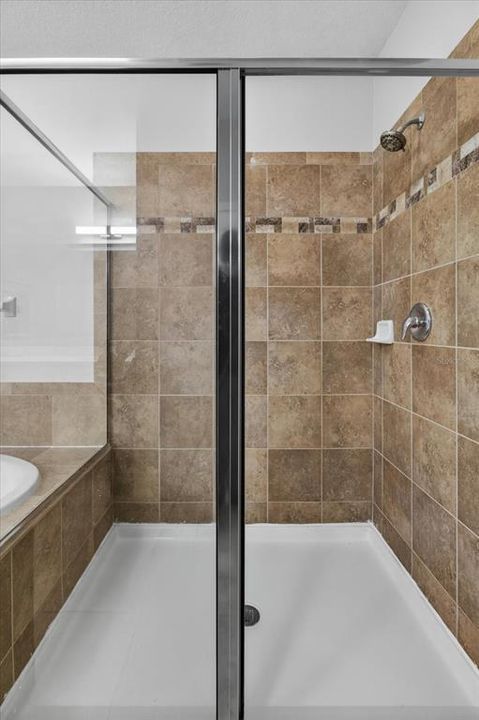 В аренду: $3,950 (5 спален, 3 ванн, 3440 Квадратных фут)