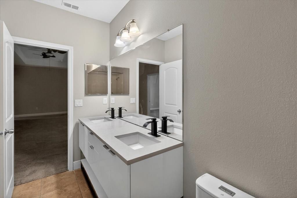 В аренду: $3,950 (5 спален, 3 ванн, 3440 Квадратных фут)