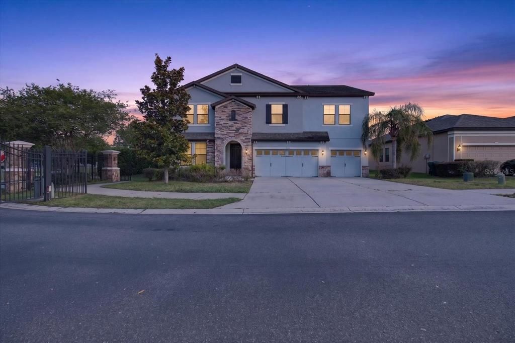 В аренду: $3,950 (5 спален, 3 ванн, 3440 Квадратных фут)