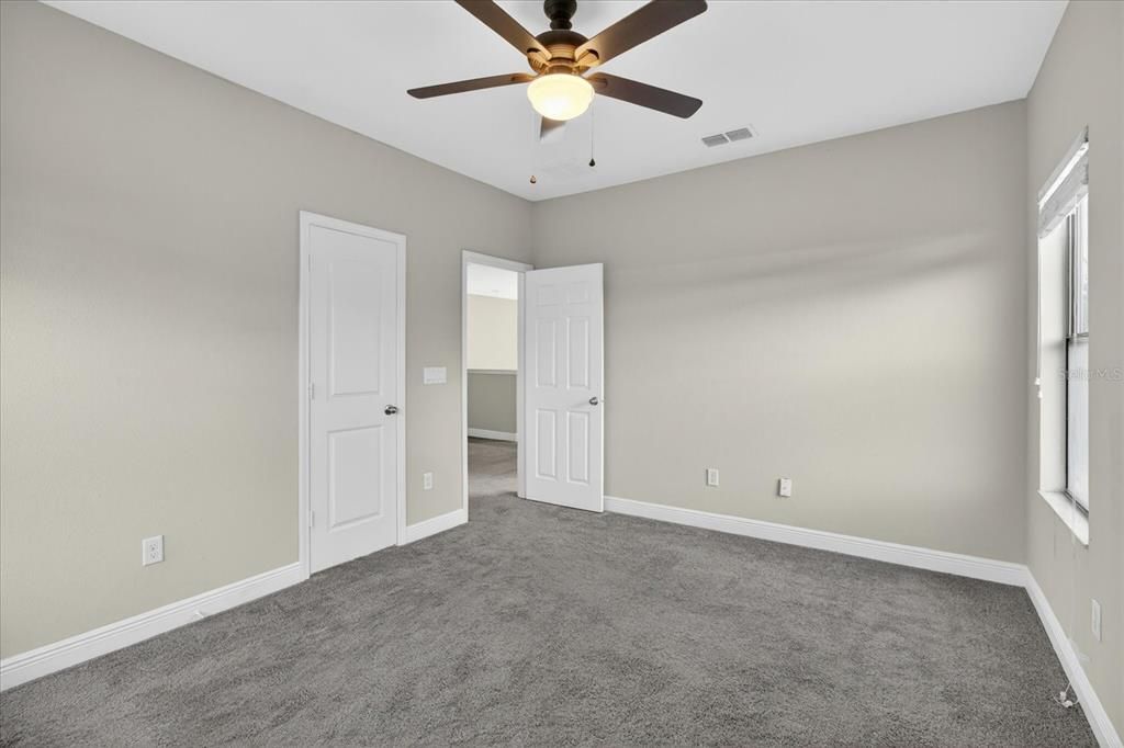 В аренду: $3,950 (5 спален, 3 ванн, 3440 Квадратных фут)