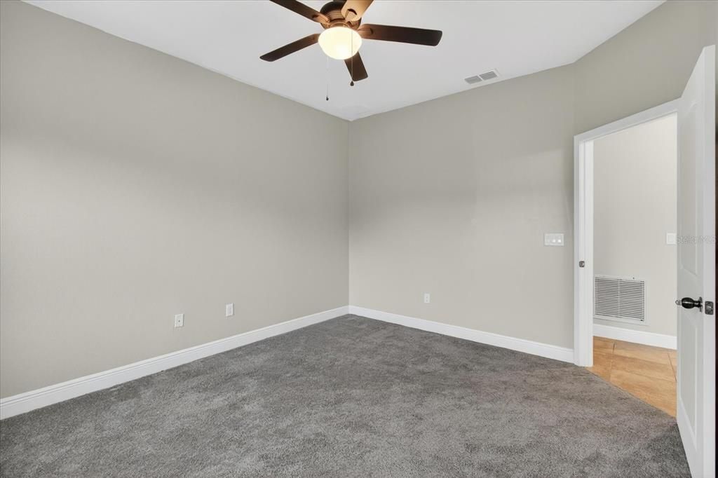 В аренду: $3,950 (5 спален, 3 ванн, 3440 Квадратных фут)