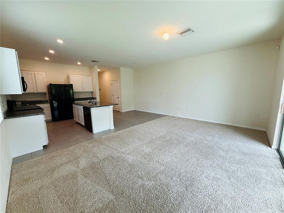 В аренду: $2,450 (3 спален, 2 ванн, 1758 Квадратных фут)
