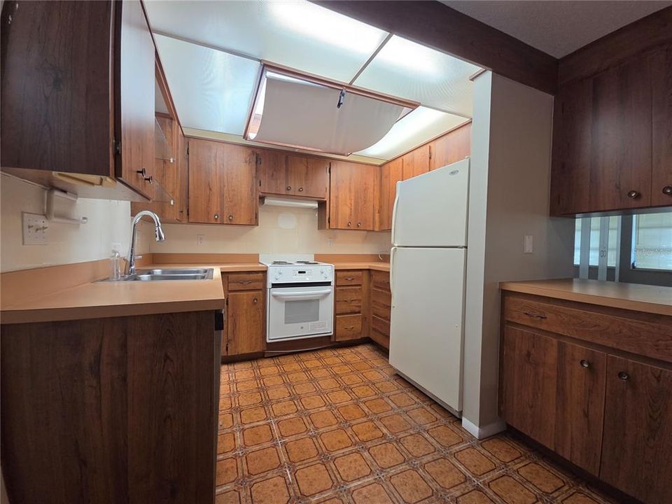 В аренду: $2,500 (3 спален, 2 ванн, 1438 Квадратных фут)
