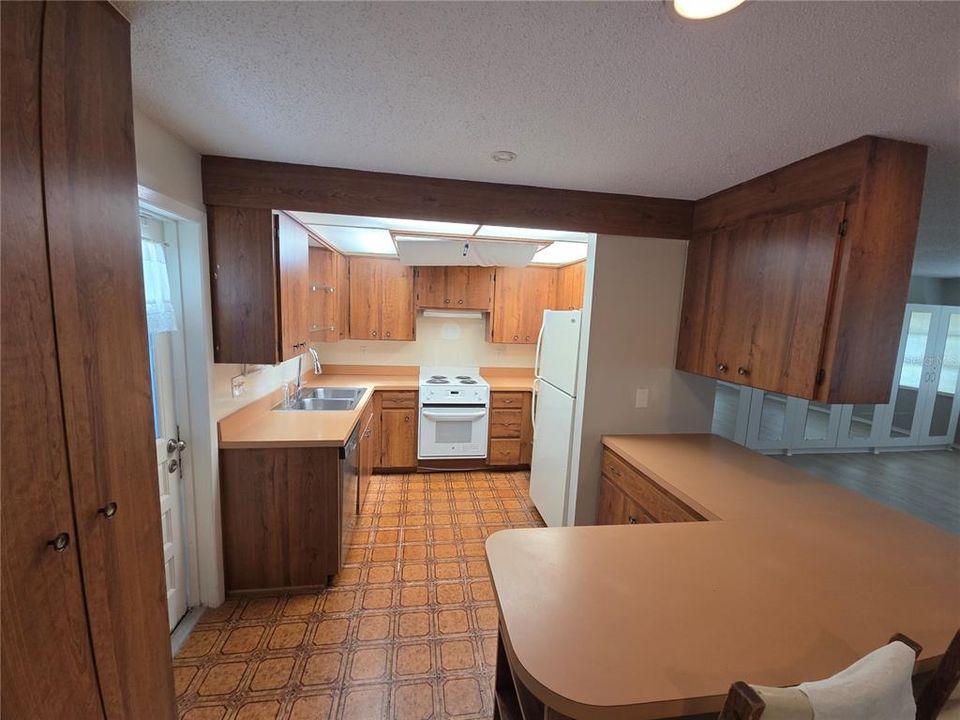 В аренду: $2,500 (3 спален, 2 ванн, 1438 Квадратных фут)