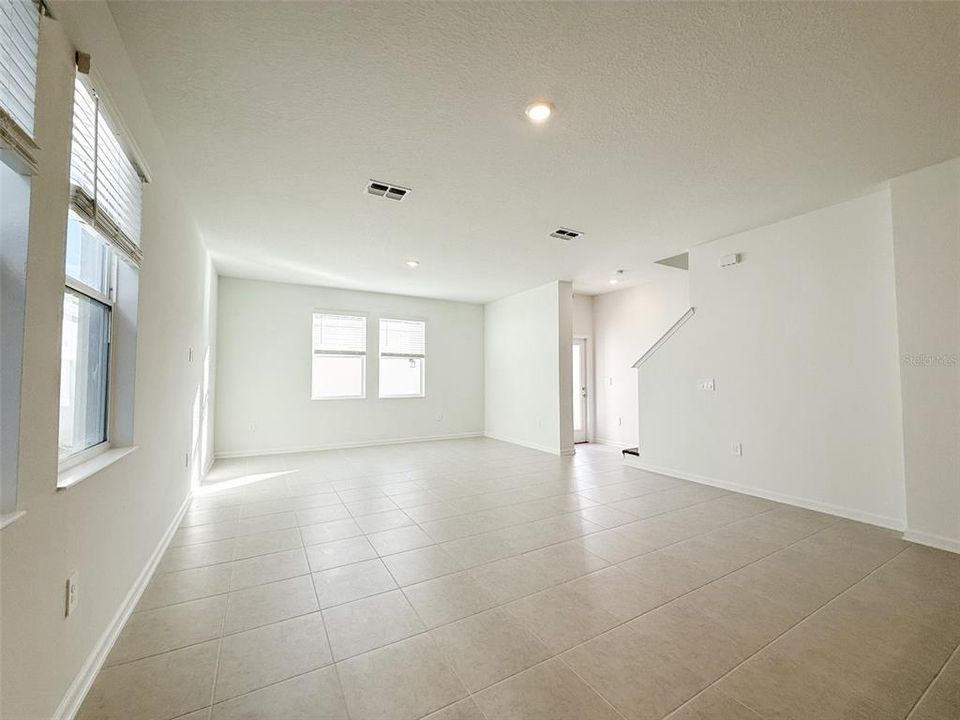 En Renta: $2,450 (3 camas, 2 baños, 1795 Pies cuadrados)