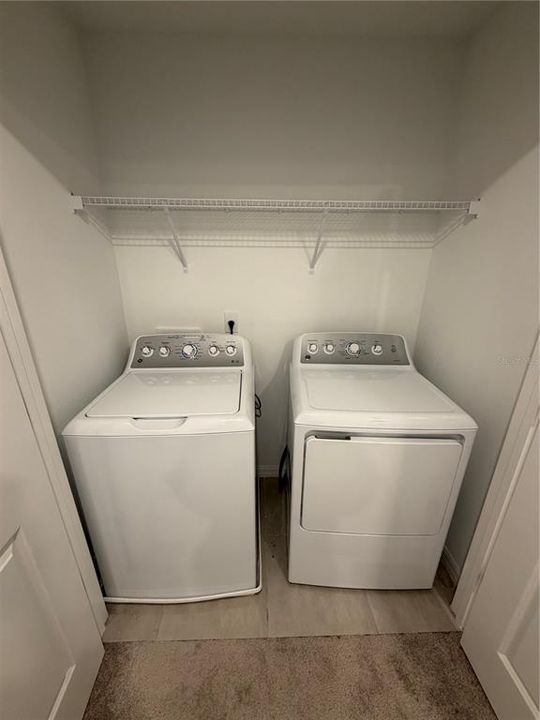 For Sale: $275,000 (3 beds, 2 baths, 1373 Square Feet)
