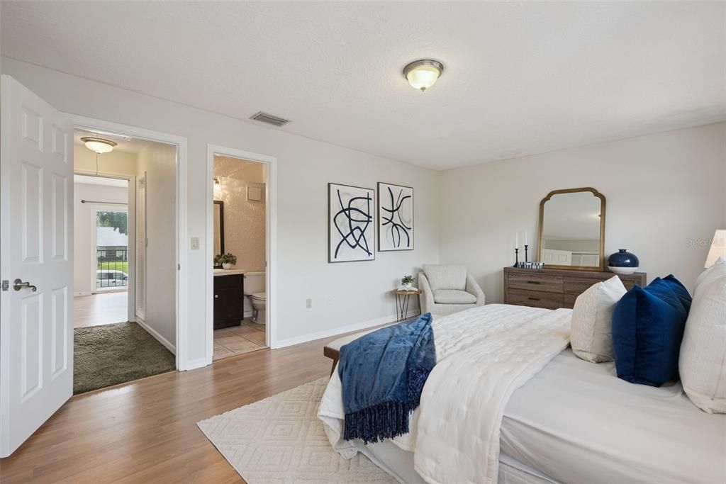 For Sale: $249,000 (2 beds, 3 baths, 1328 Square Feet)