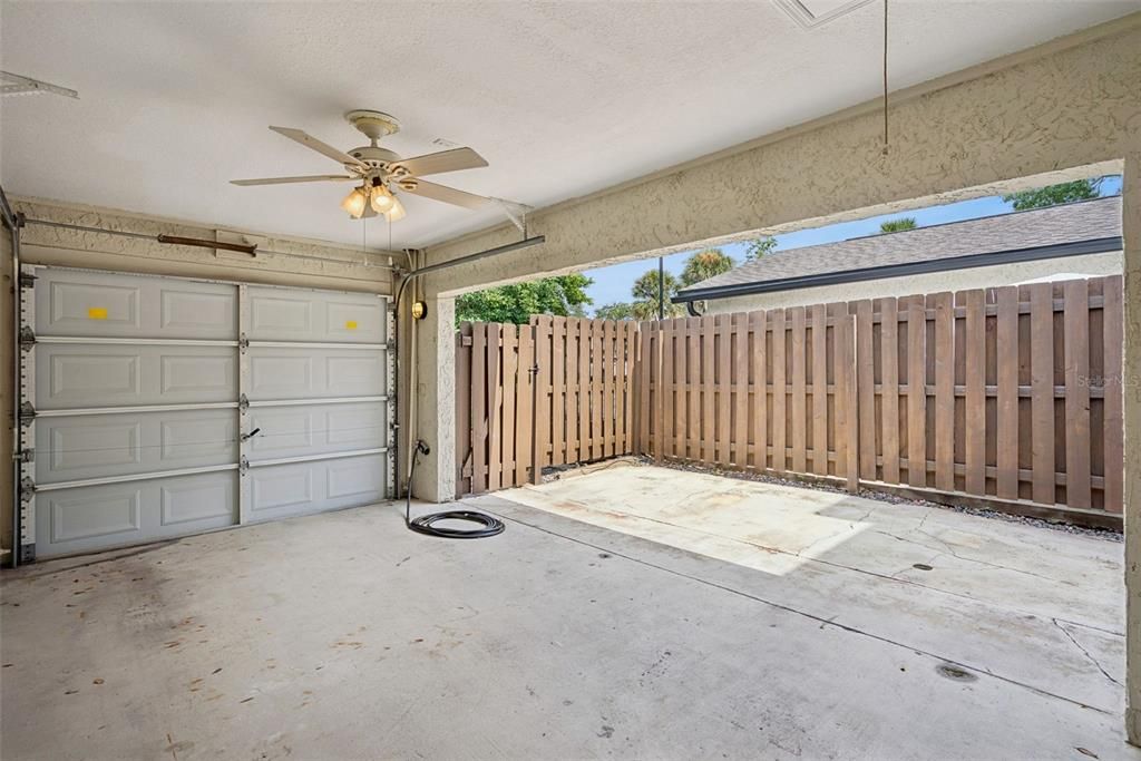 For Sale: $249,000 (2 beds, 3 baths, 1328 Square Feet)