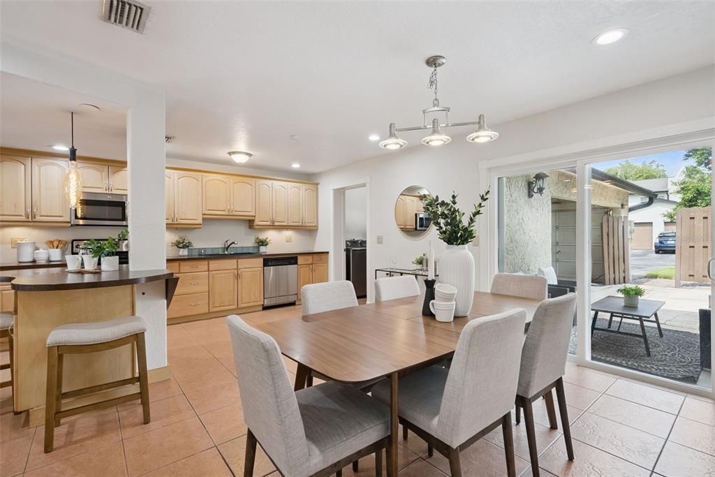 For Sale: $249,000 (2 beds, 3 baths, 1328 Square Feet)