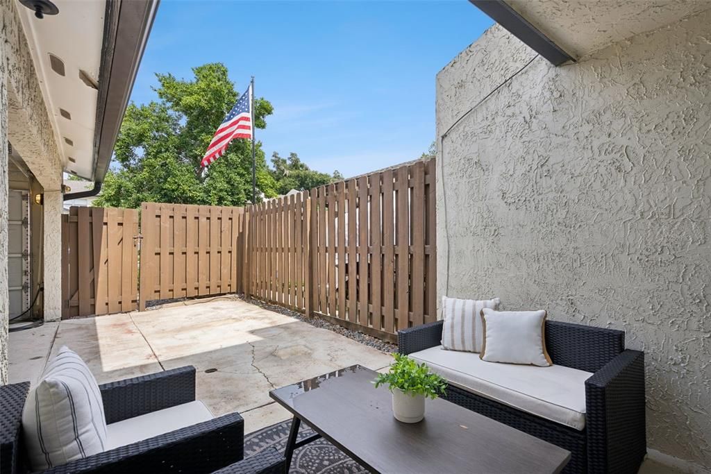 For Sale: $249,000 (2 beds, 3 baths, 1328 Square Feet)