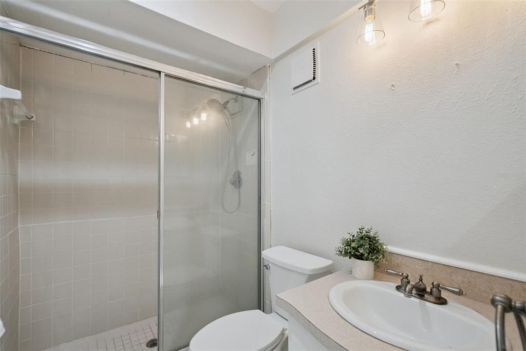 For Sale: $249,000 (2 beds, 3 baths, 1328 Square Feet)